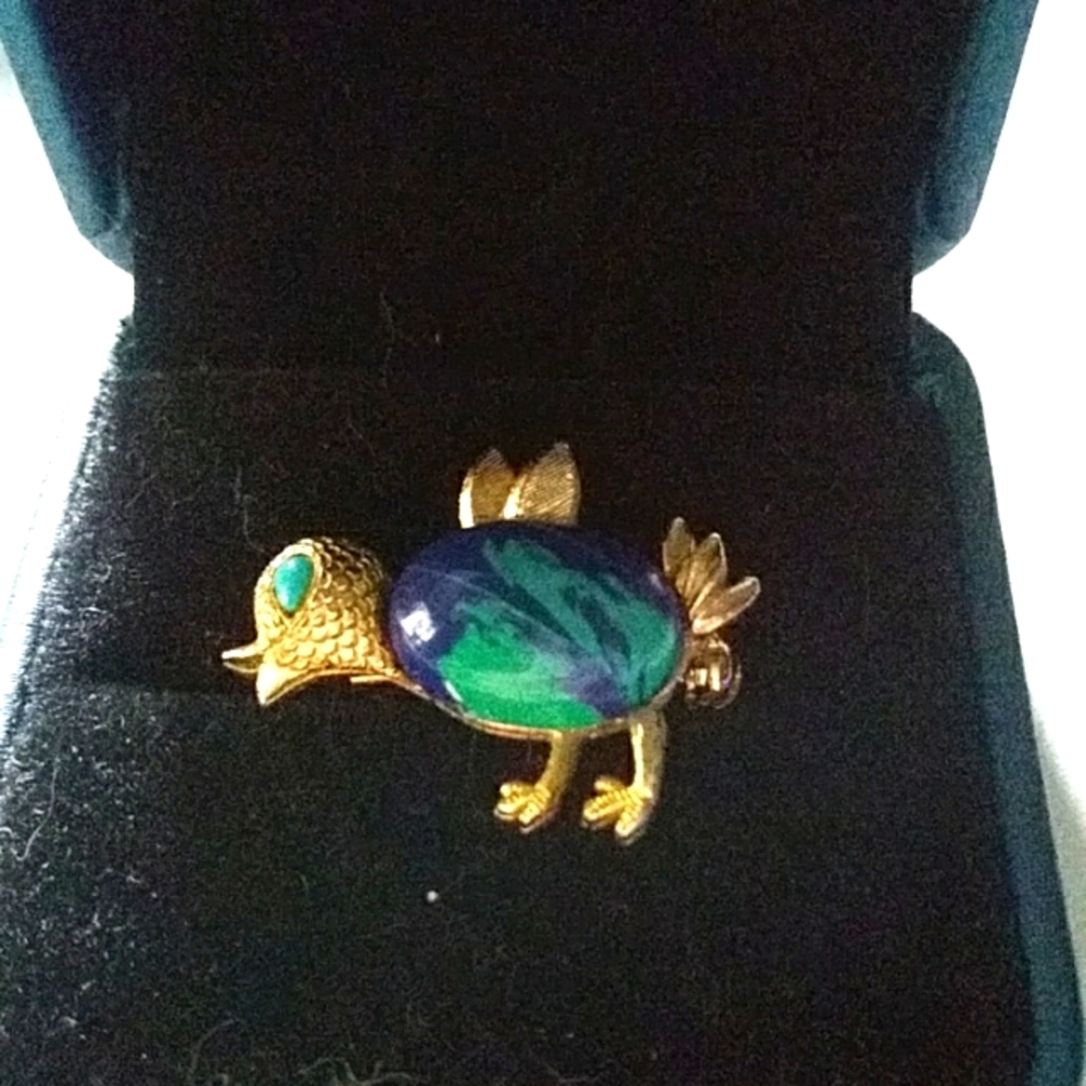 Vintage faux turquoise bird pin
